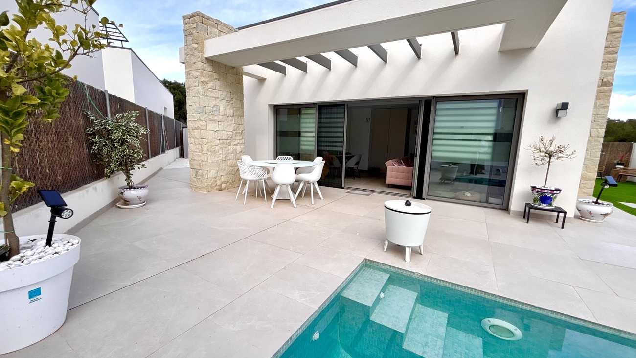 3 Bed, 2 Bath, HouseFor Sale, San Miguel de Salinas, Alicante