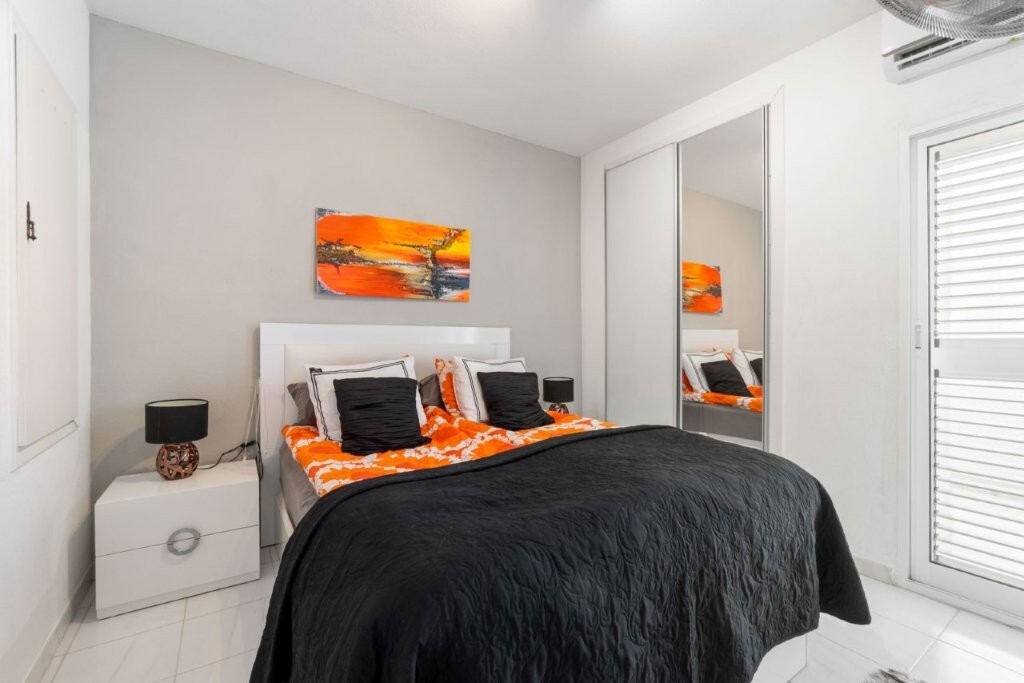 2 Bed, 1 Bath, HouseFor Sale, Torrevieja, Alicante