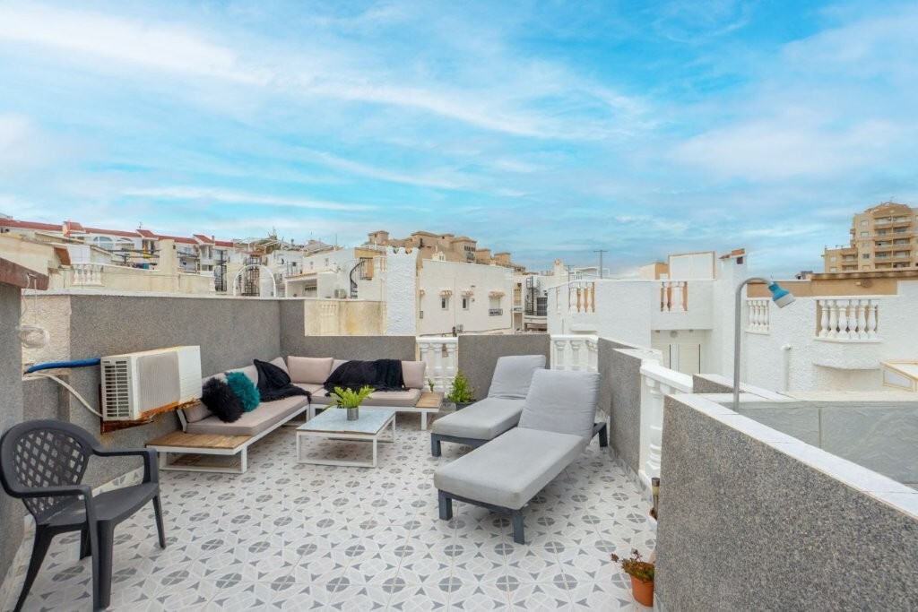 2 Bed, 1 Bath, HouseFor Sale, Torrevieja, Alicante