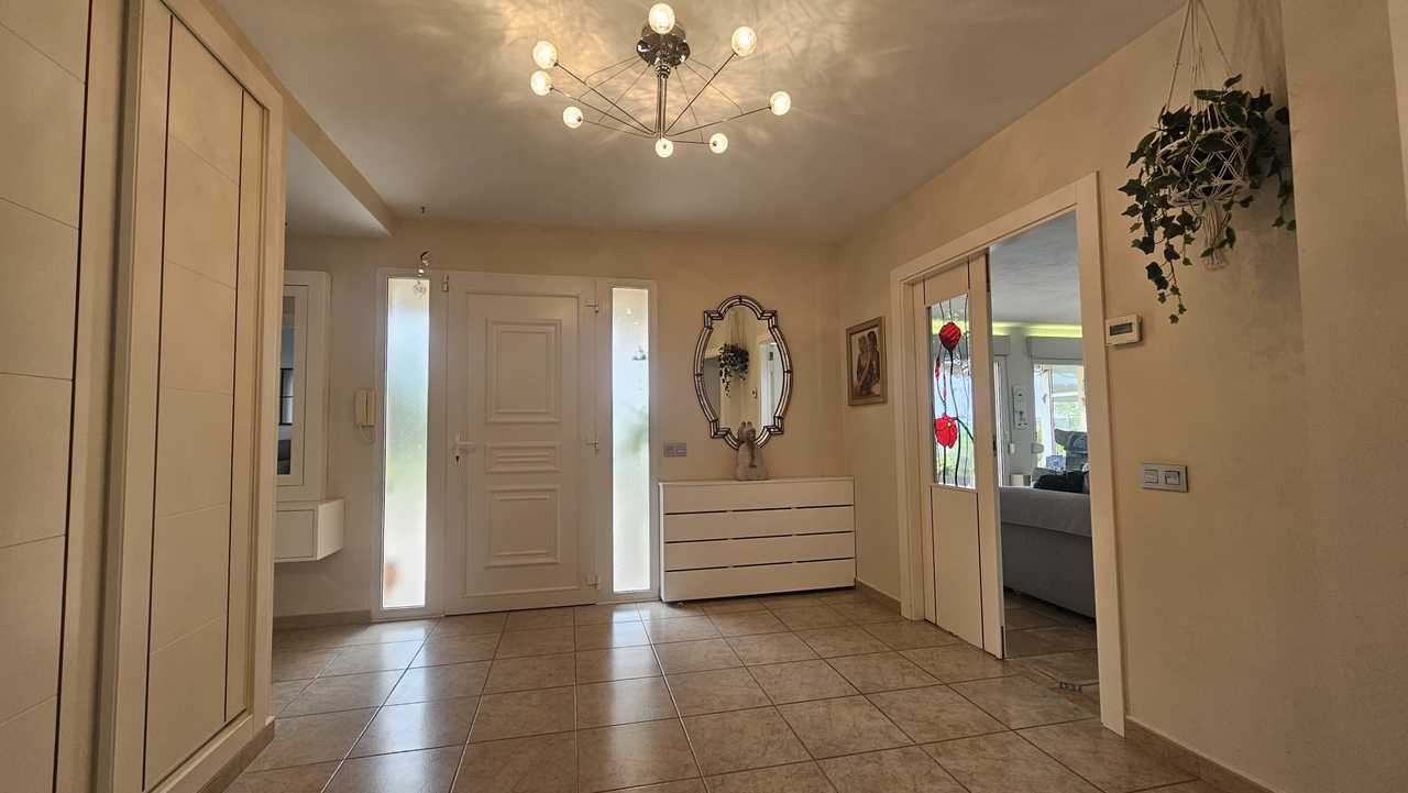 4 Bed, 3 Bath, HouseFor Sale, Torremendo, Alicante
