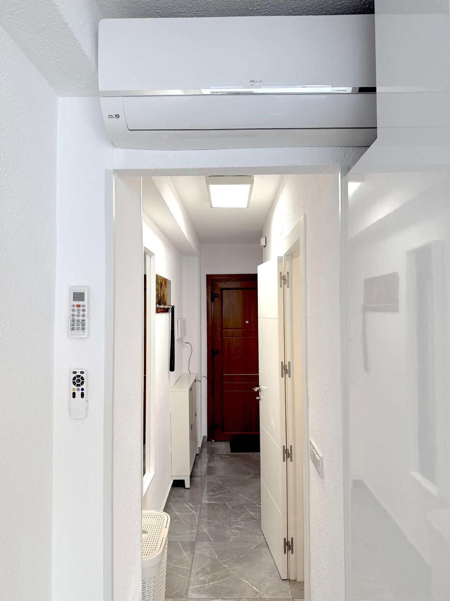 1 Bed, 1 Bath, ApartmentFor Sale, Torrevieja, Alicante