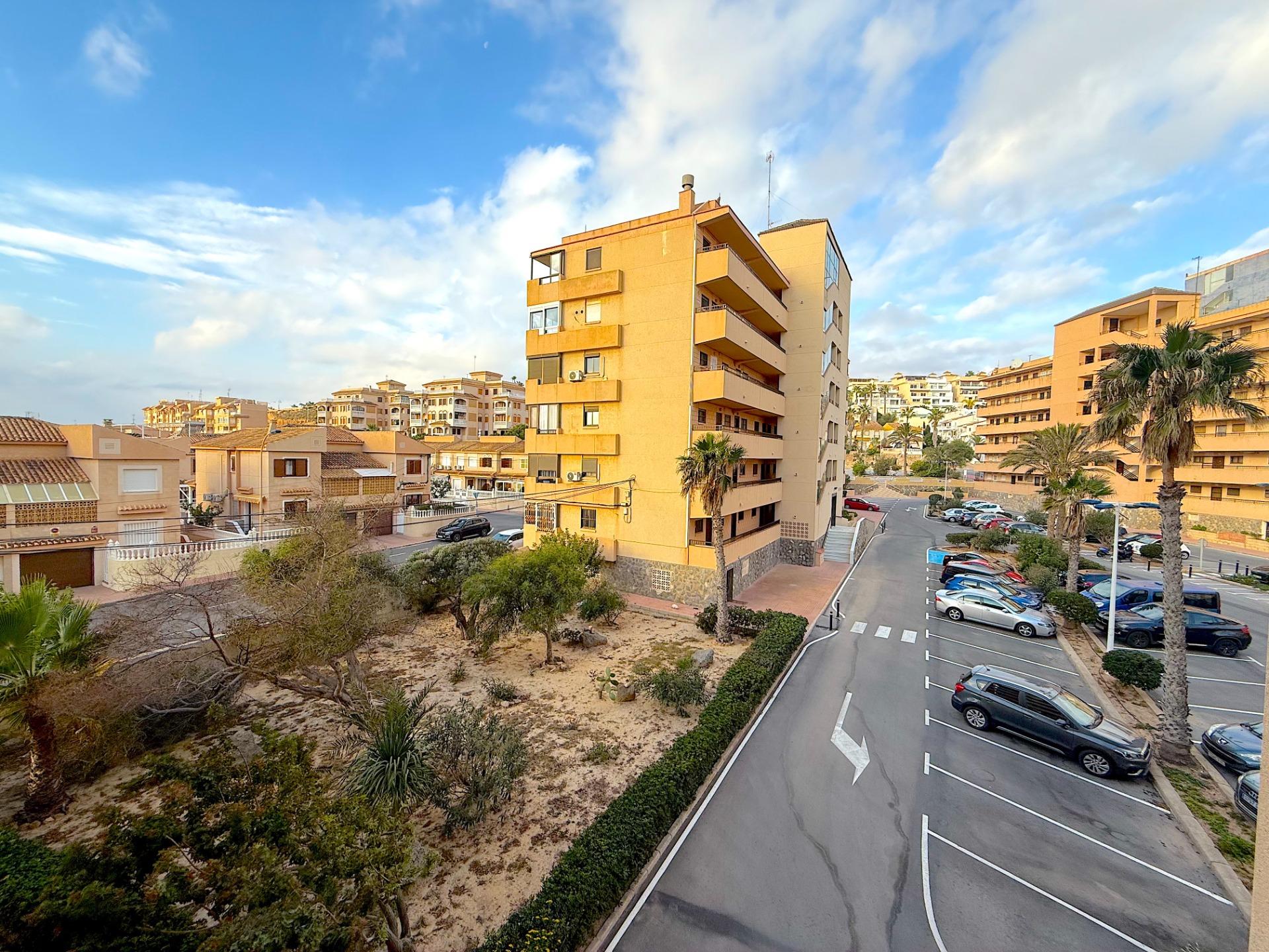 1 Bed, 1 Bath, ApartmentFor Sale, Torrevieja, Alicante