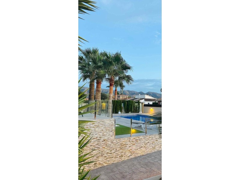 4 Bed, 3 Bath, HouseFor Sale, Alfas del Pi, Alicante