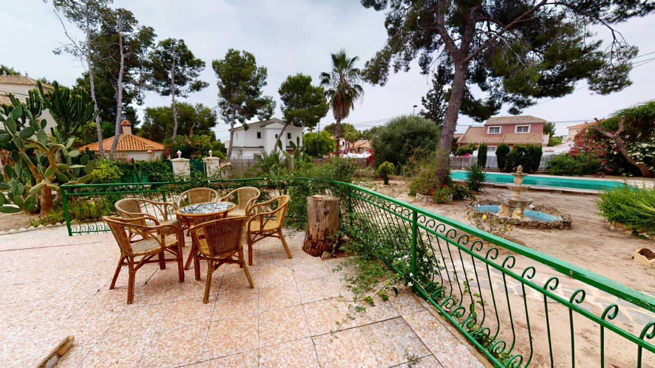 6 Bed, 1 Bath, HouseFor Sale, Murcia, Murcia