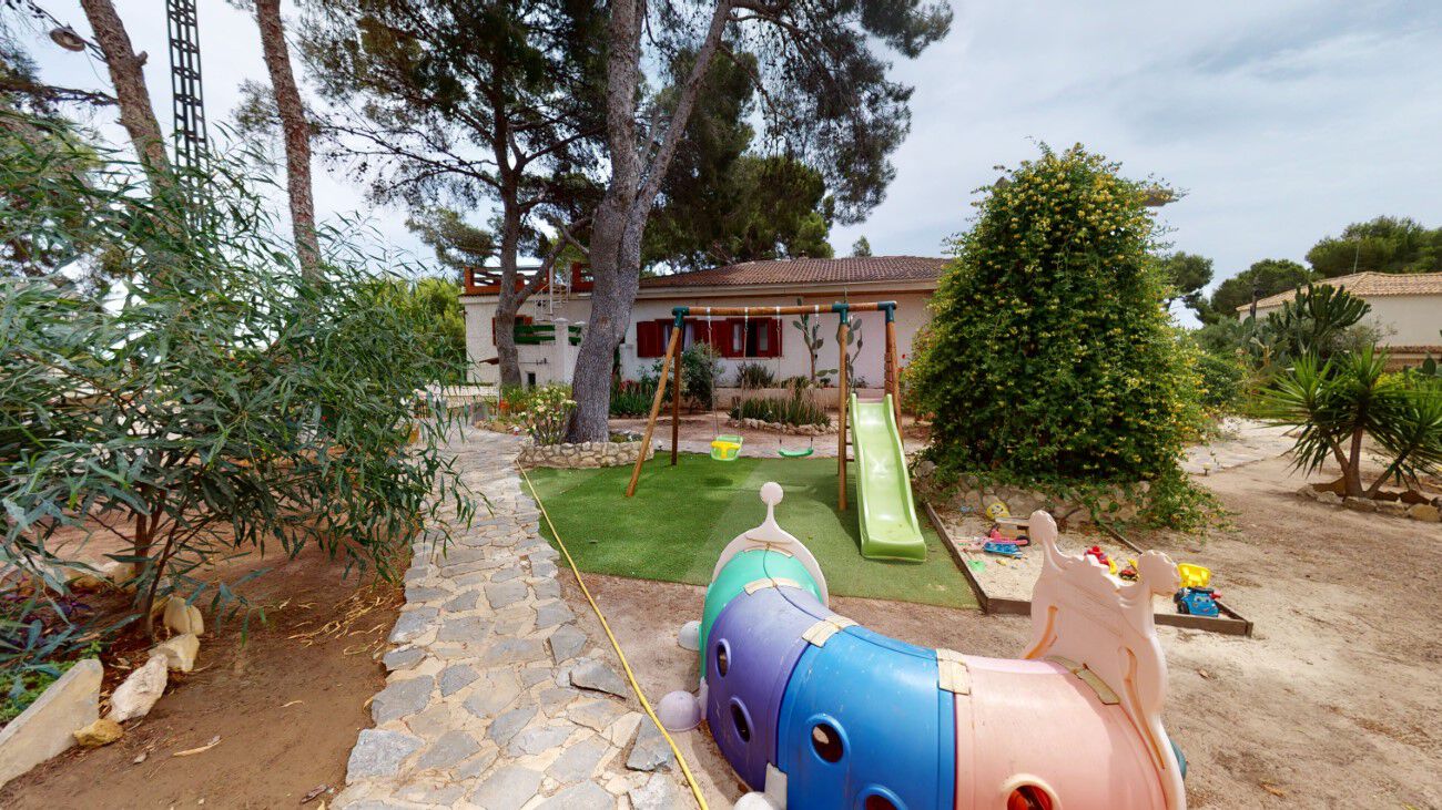 6 Bed, 1 Bath, HouseFor Sale, Murcia, Murcia