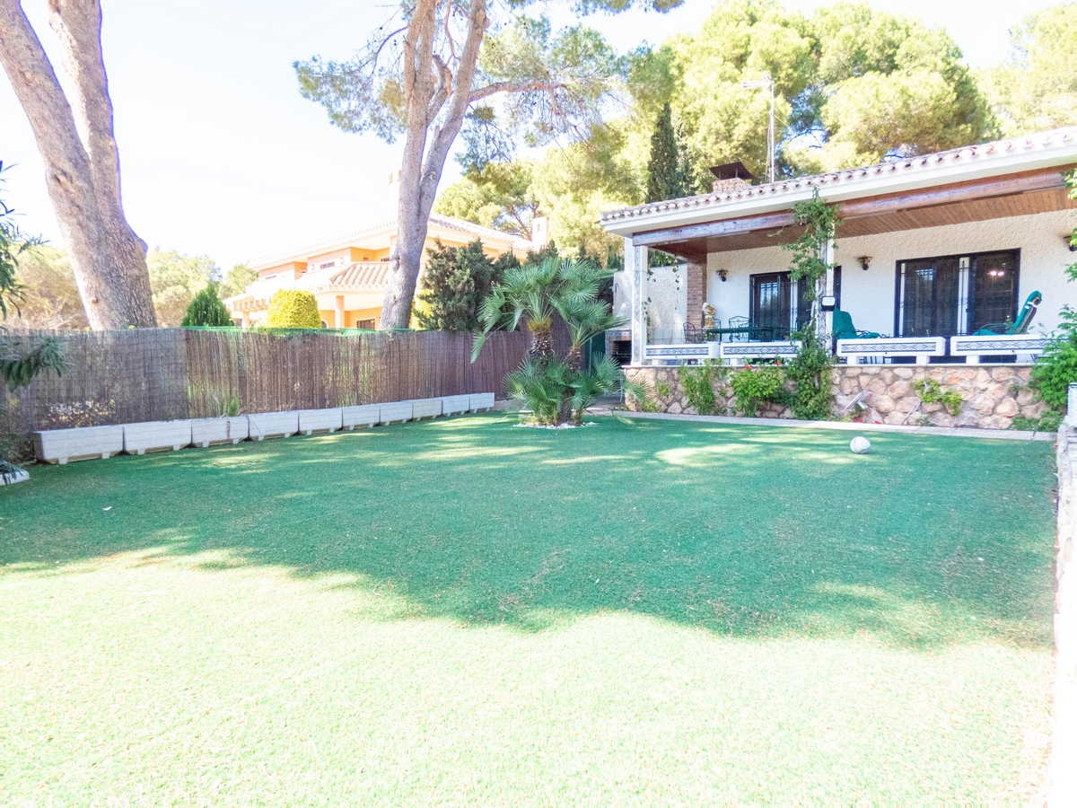 6 Bed, 4 Bath, HouseFor Sale, Dehesa de Campoamor, Alicante