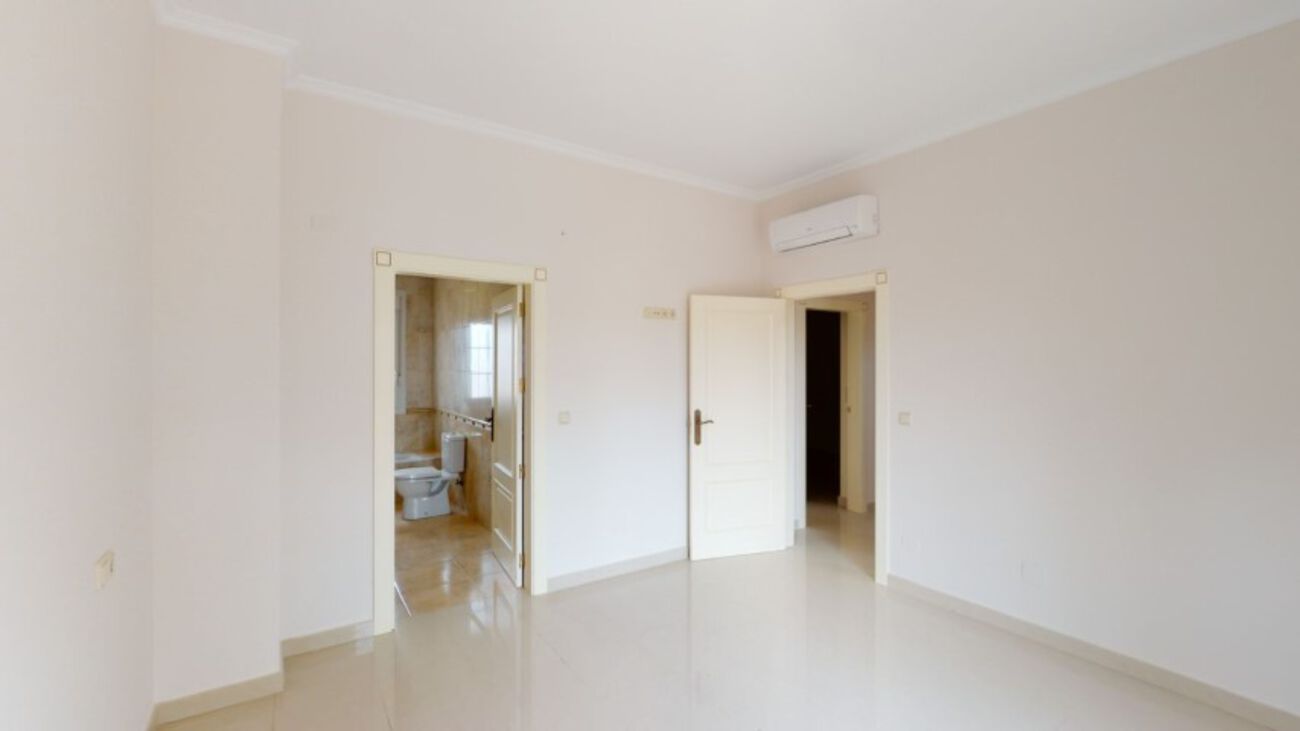 4 Bed, 4 Bath, HouseFor Sale, Cabo Roig, Alicante