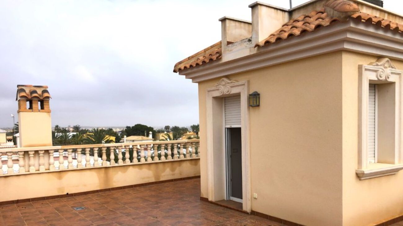 4 Bed, 4 Bath, HouseFor Sale, Cabo Roig, Alicante