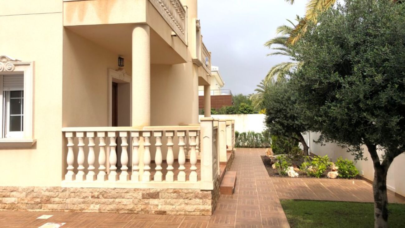 4 Bed, 4 Bath, HouseFor Sale, Cabo Roig, Alicante