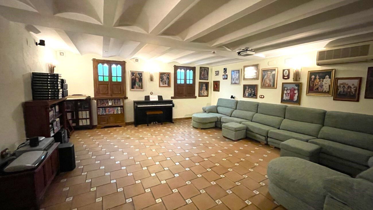 4 Bed, 3 Bath, HouseFor Sale, Torrevieja, Alicante