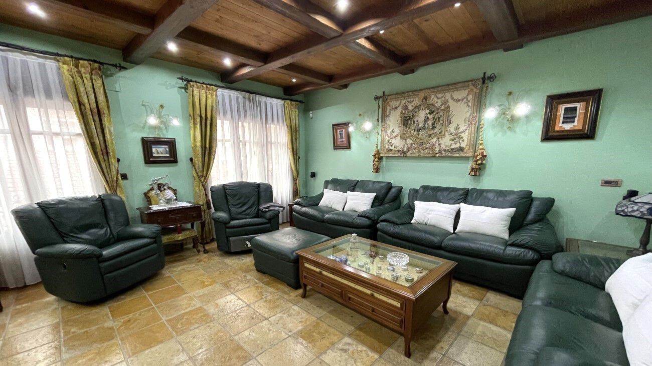 4 Bed, 3 Bath, HouseFor Sale, Torrevieja, Alicante