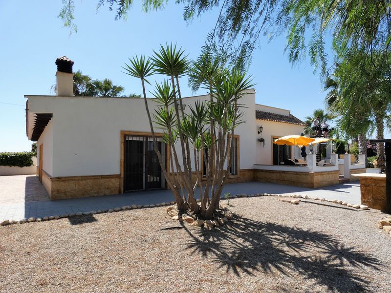 7 Bed, 3 Bath, HouseFor Sale, Orihuela, Alicante