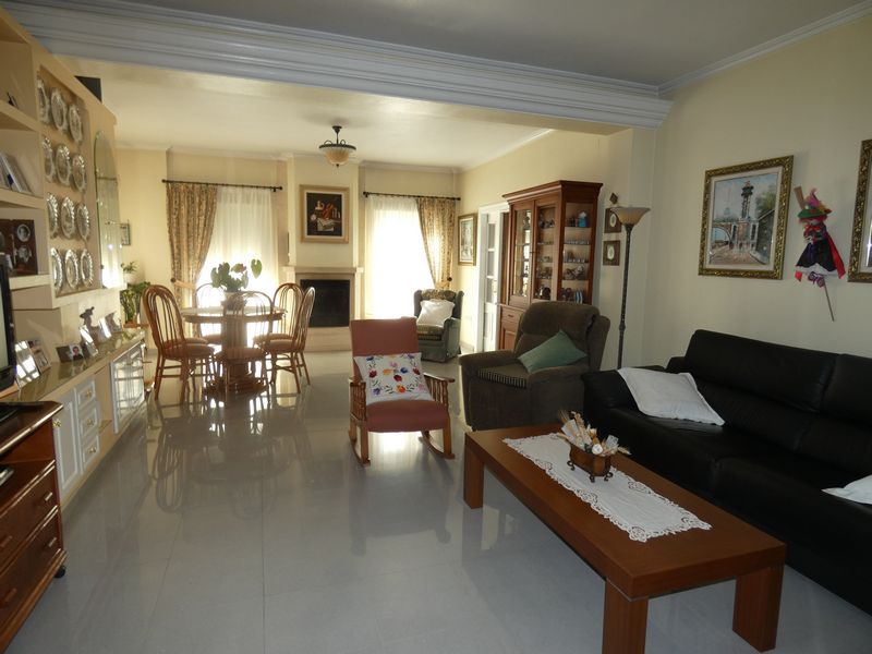 4 Bed, 4 Bath, HouseFor Sale, Almoradi, Alicante