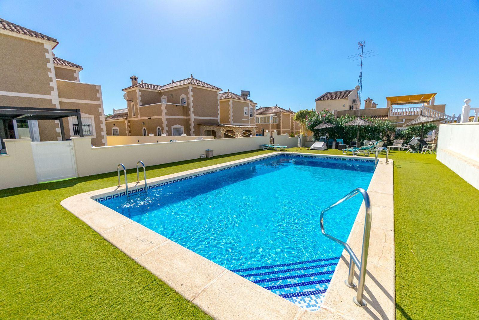3 Bed, 2 Bath, HouseFor Sale, Orihuela Costa, Alicante