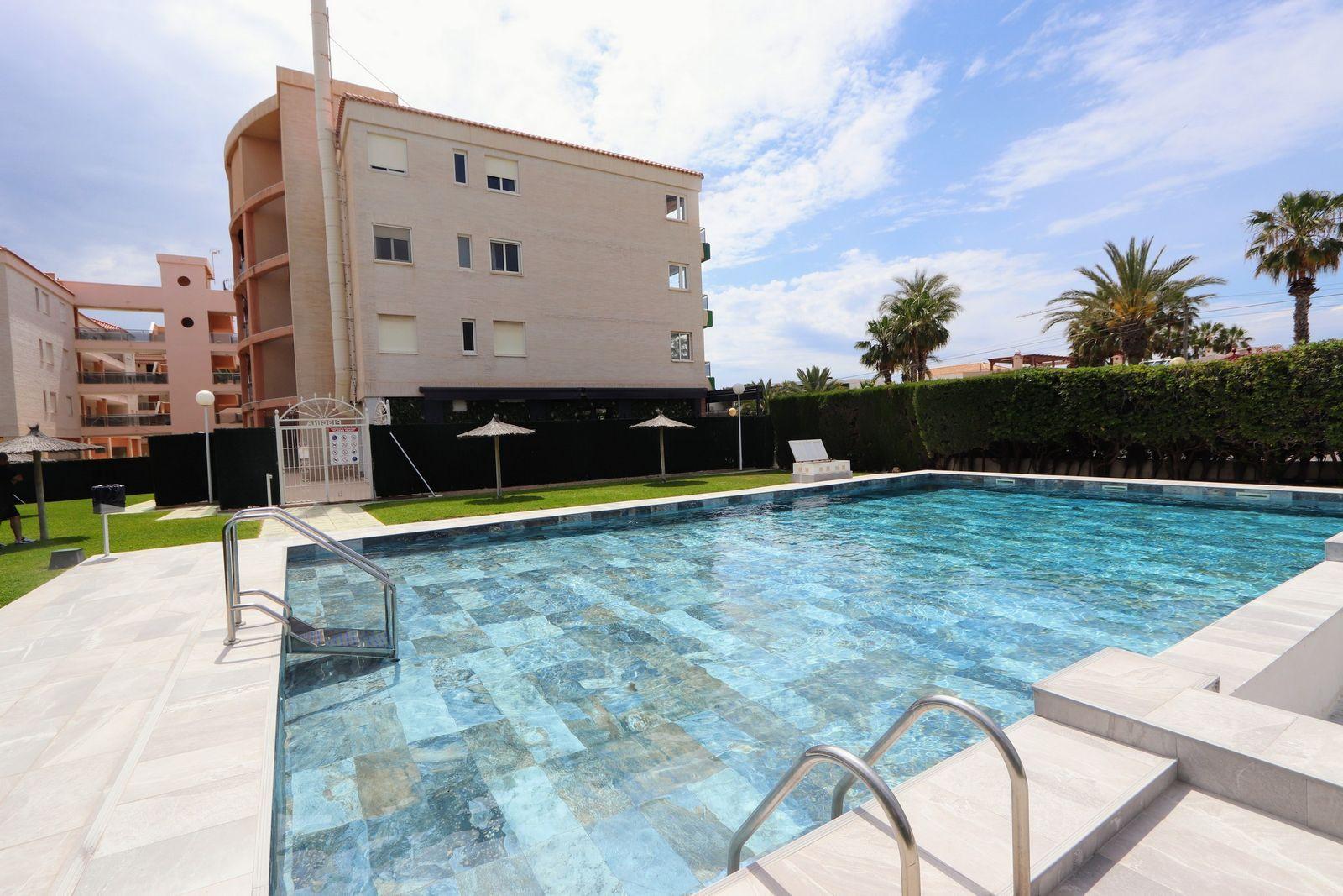 3 Bed, 2 Bath, ApartmentFor Sale, Torrevieja, Alicante