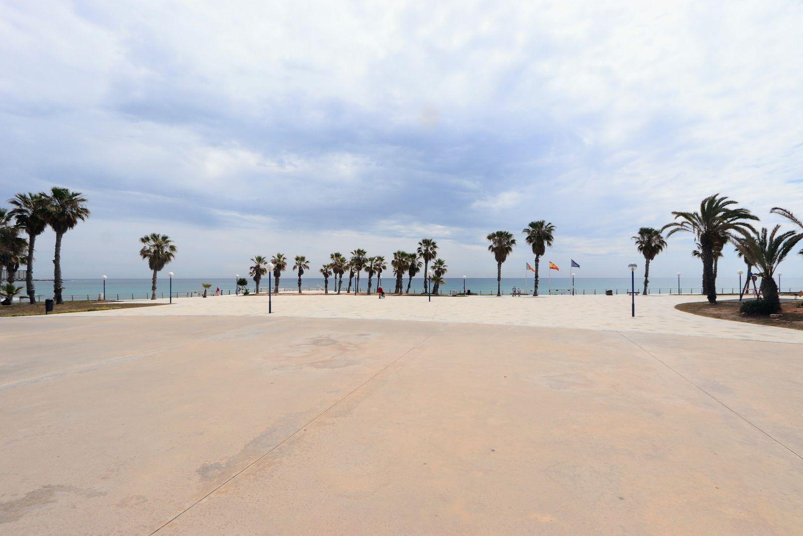 3 Bed, 2 Bath, ApartmentFor Sale, Torrevieja, Alicante