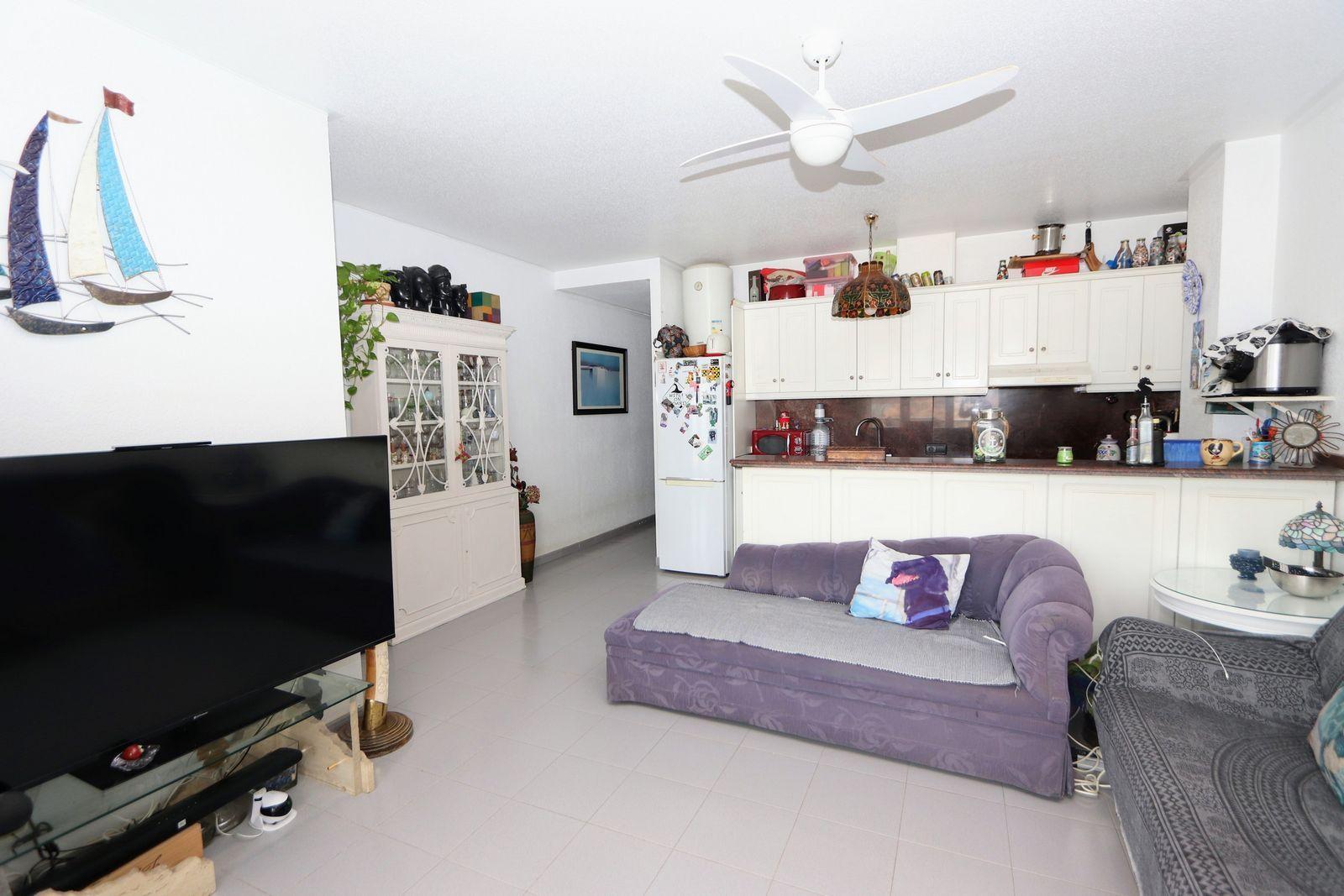 3 Bed, 2 Bath, ApartmentFor Sale, Torrevieja, Alicante