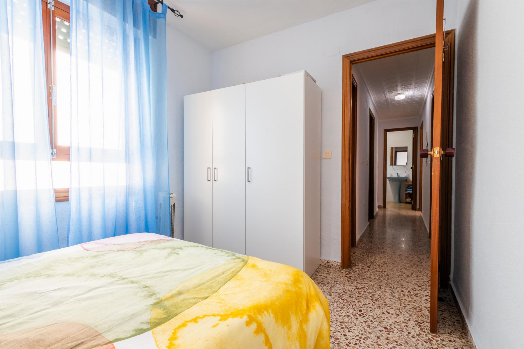 3 Bed, 2 Bath, ApartmentFor Sale, Torrevieja, Alicante