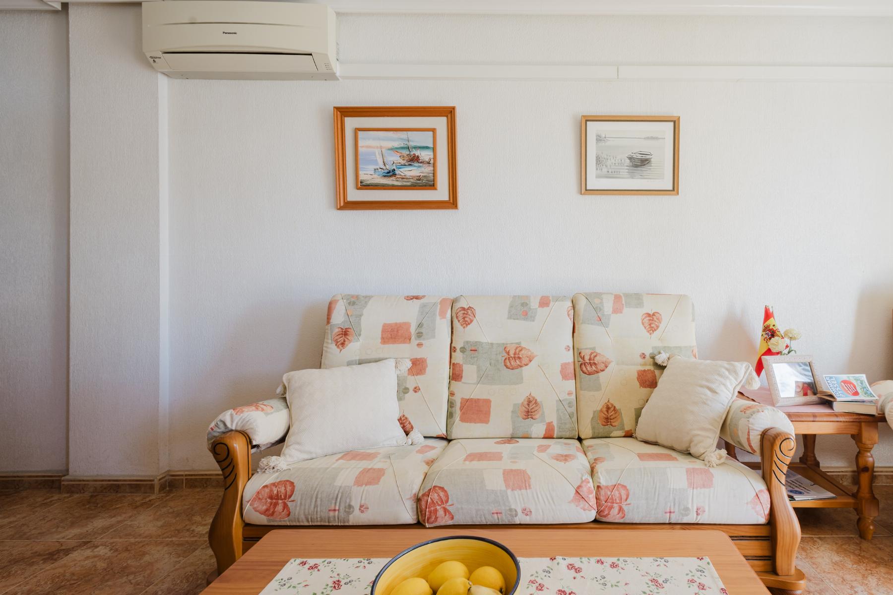 3 Bed, 2 Bath, ApartmentFor Sale, Torrevieja, Alicante