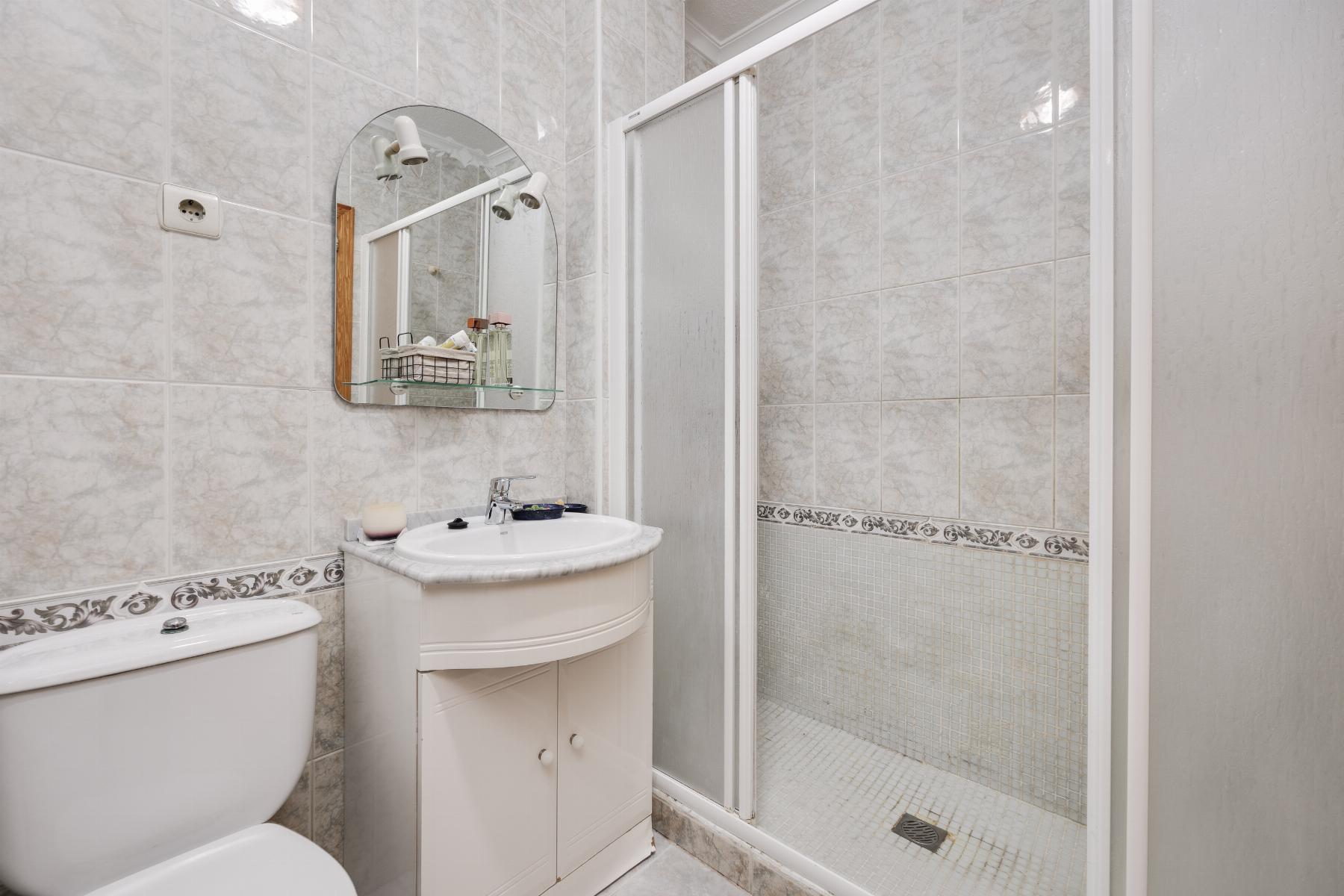 2 Bed, 2 Bath, ApartmentFor Sale, Torrevieja, Alicante