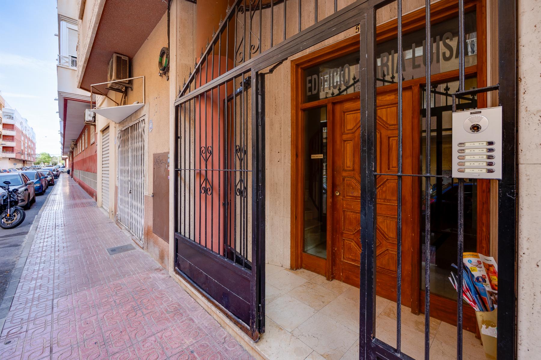 2 Bed, 2 Bath, ApartmentFor Sale, Torrevieja, Alicante