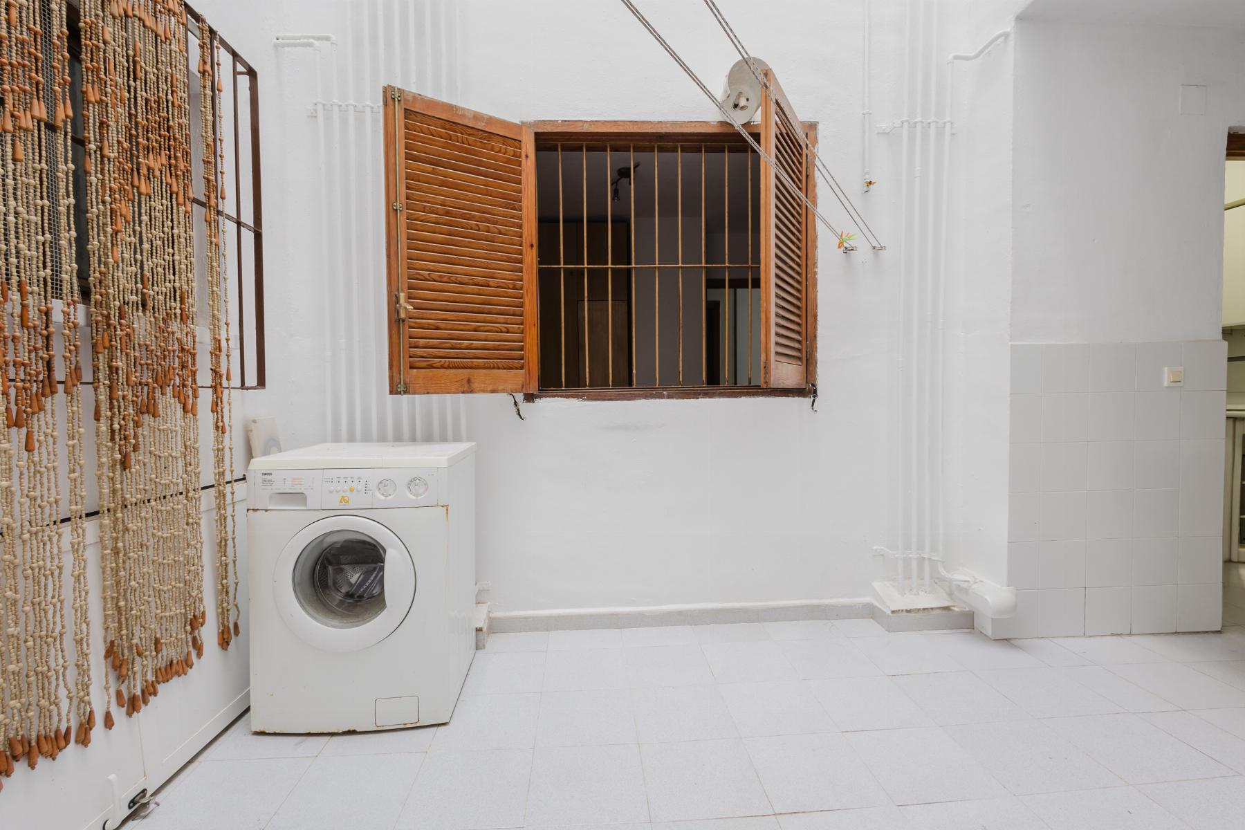 2 Bed, 1 Bath, ApartmentFor Sale, Torrevieja, Alicante