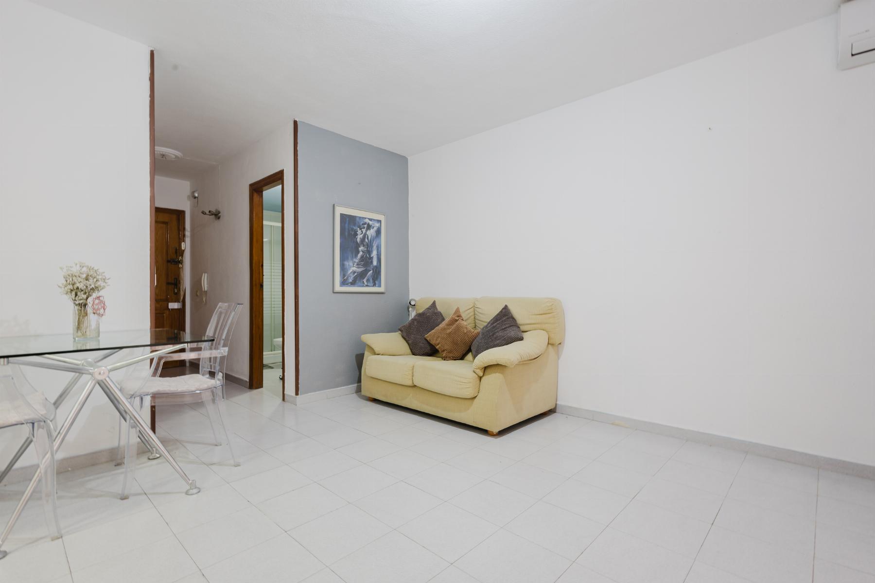 2 Bed, 1 Bath, ApartmentFor Sale, Torrevieja, Alicante