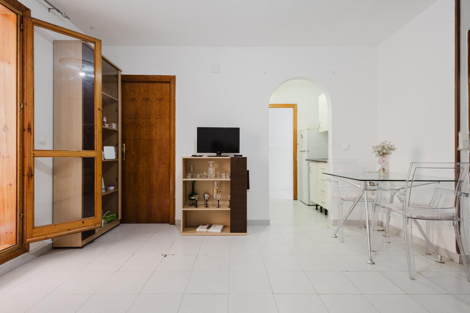 2 Bed, 1 Bath, ApartmentFor Sale, Torrevieja, Alicante