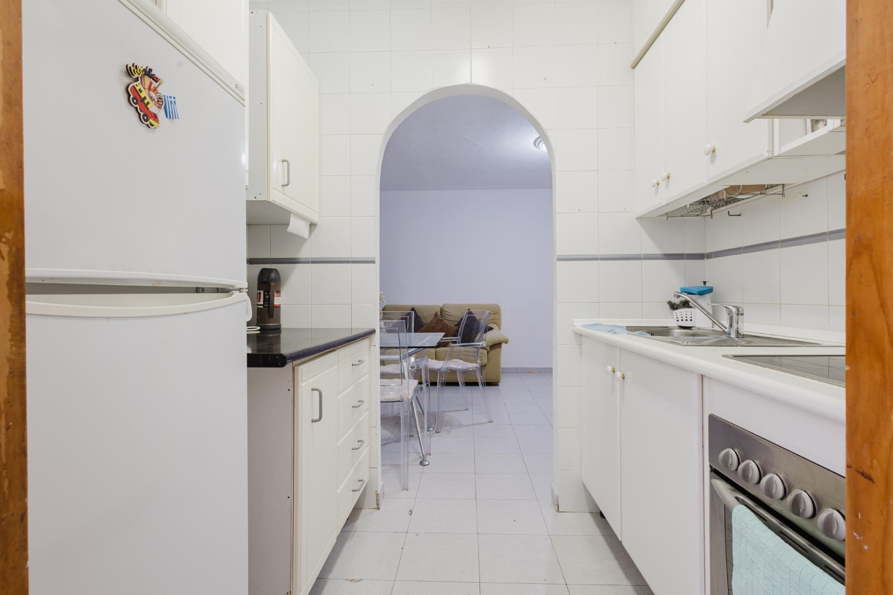 2 Bed, 1 Bath, ApartmentFor Sale, Torrevieja, Alicante