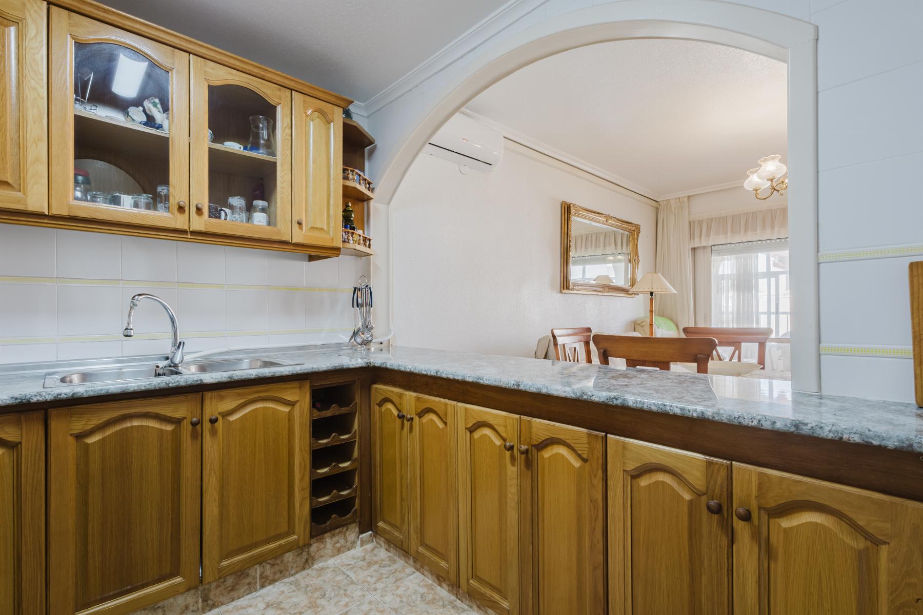 2 Bed, 1 Bath, ApartmentFor Sale, Torrevieja, Alicante