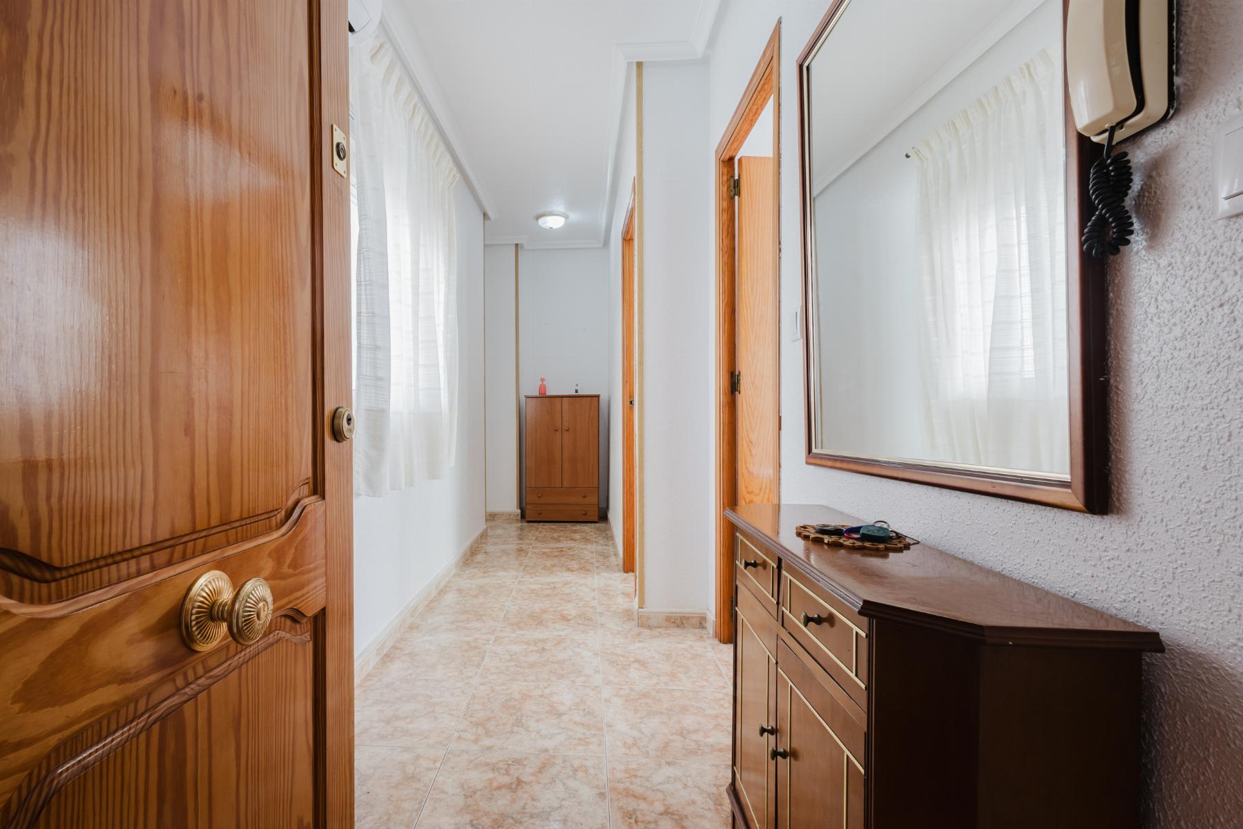 2 Bed, 1 Bath, ApartmentFor Sale, Torrevieja, Alicante