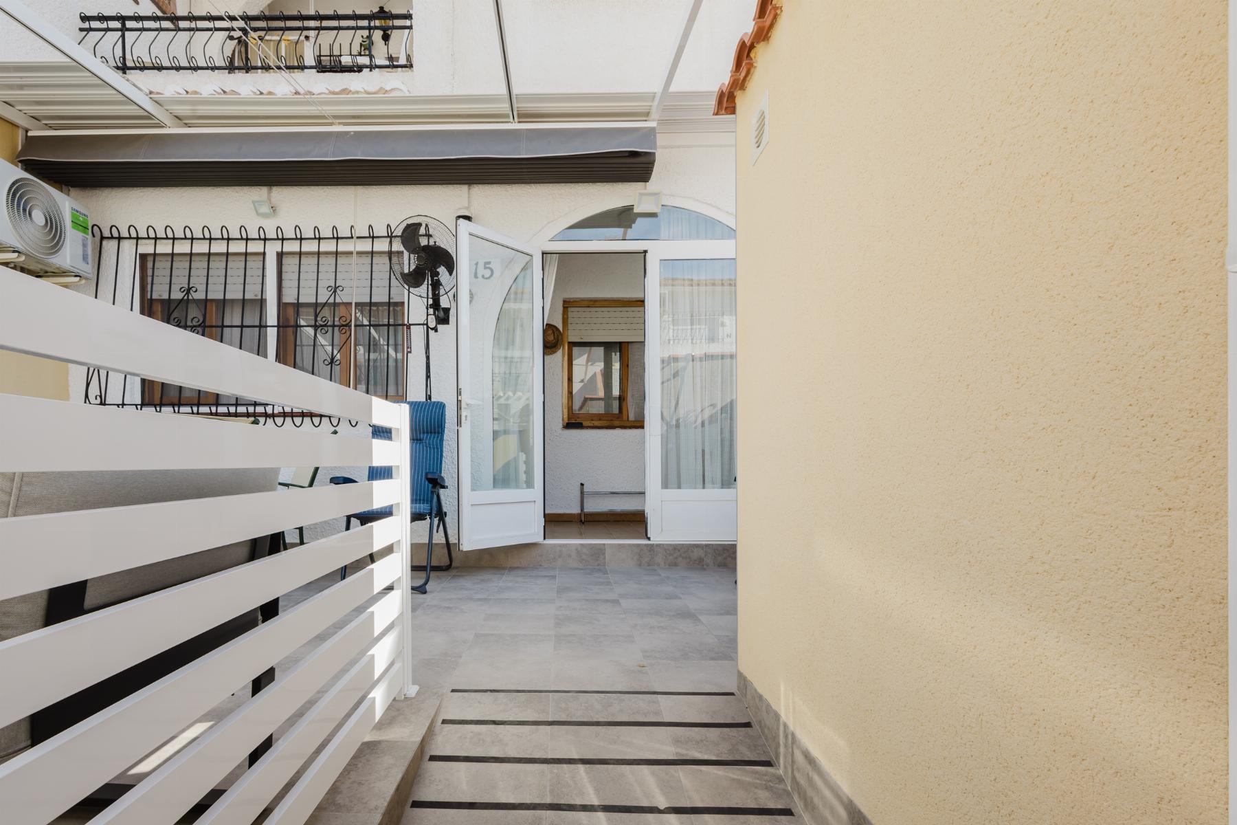 3 Bed, 1 Bath, HouseFor Sale, Torrevieja, Alicante