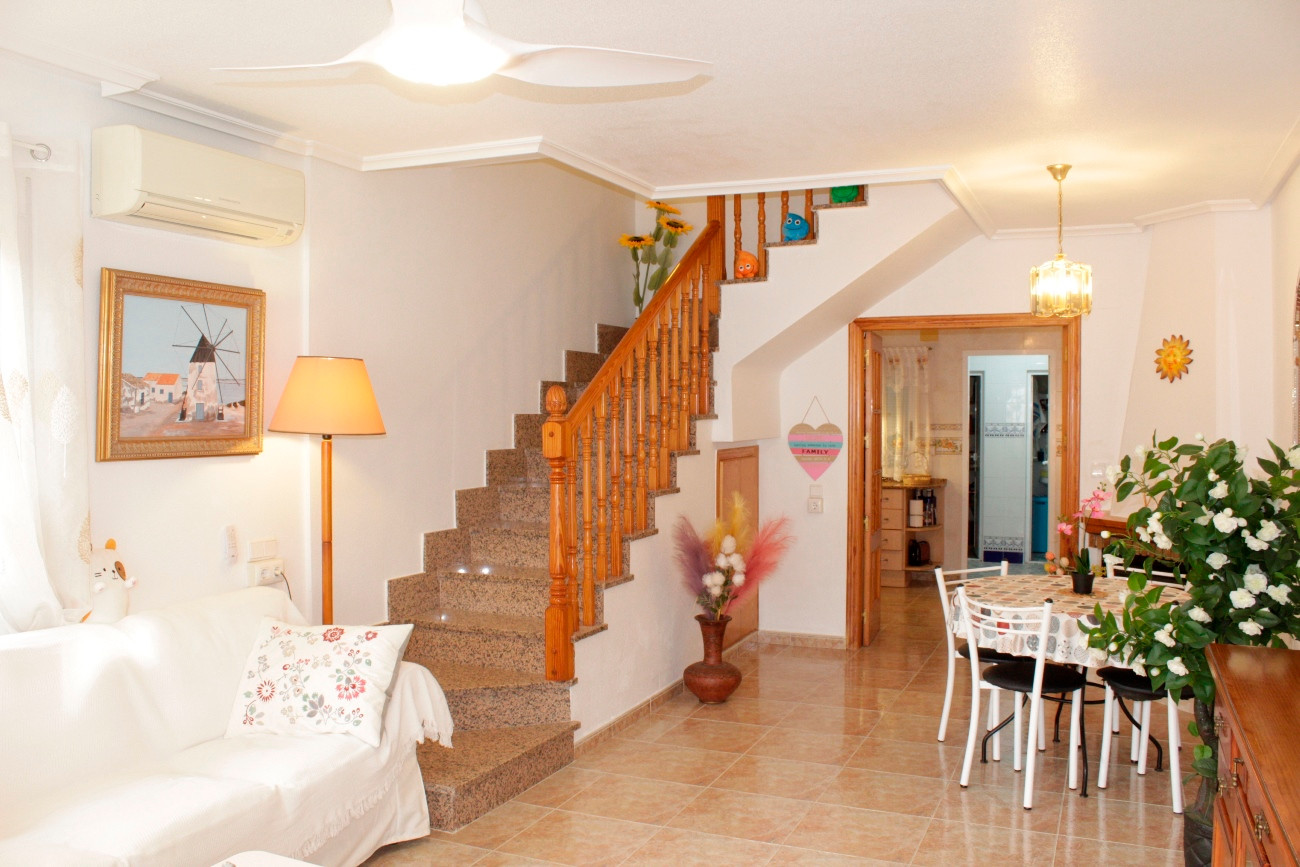 4 Bed, 3 Bath, HouseFor Sale, Torre De La Horadada, Alicante