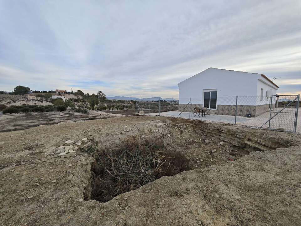 3 Bed, 2 Bath, HouseFor Sale, Fortuna, Murcia