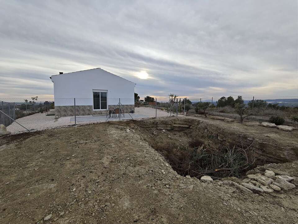 3 Bed, 2 Bath, HouseFor Sale, Fortuna, Murcia