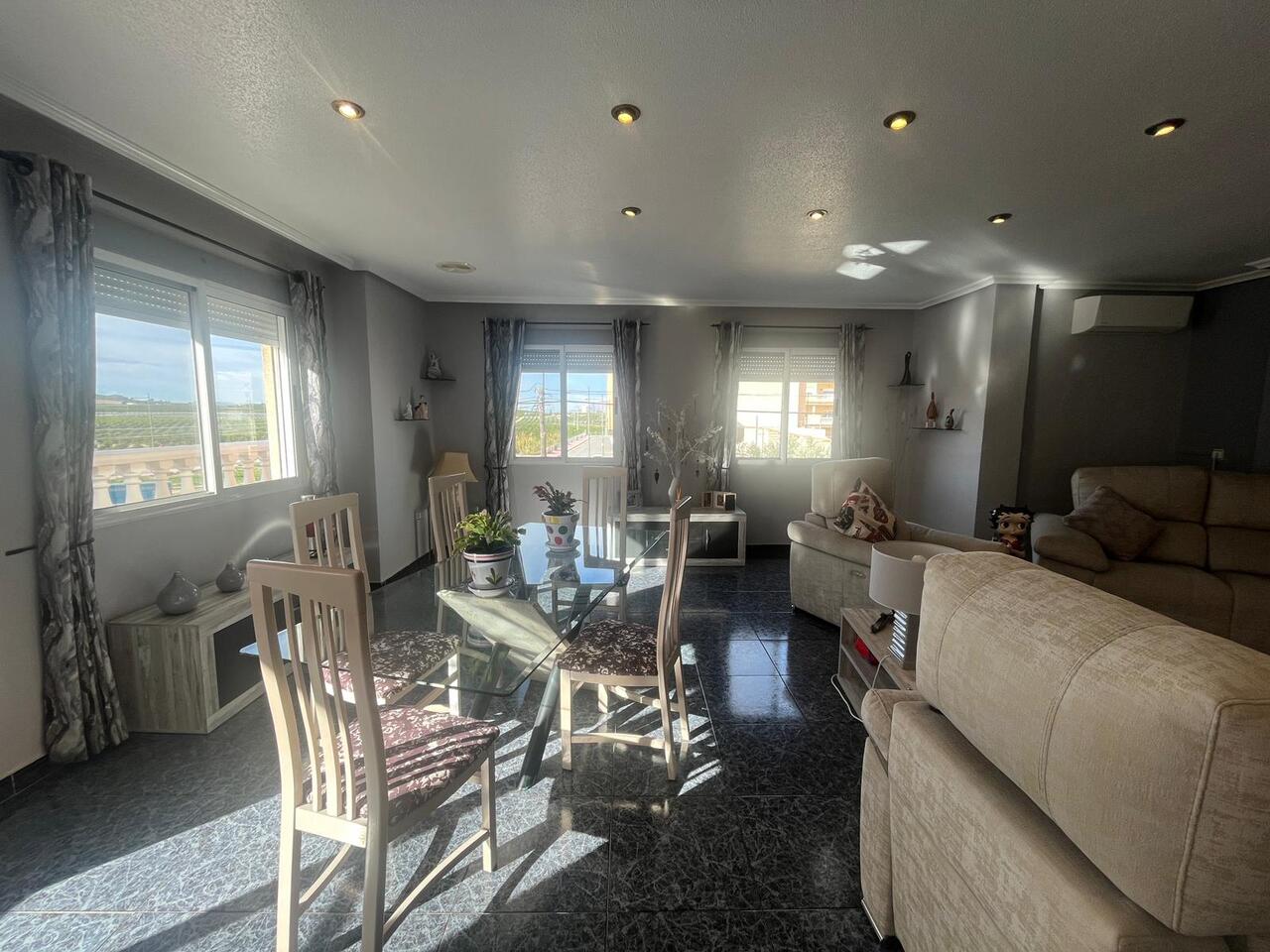 4 Bed, 2 Bath, ApartmentFor Sale, Algorfa, Alicante