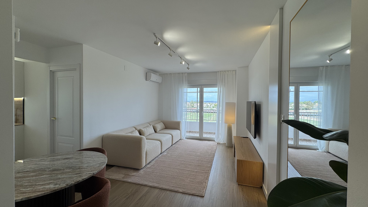 2 Bed, 1 Bath, ApartmentFor Sale, Punta Prima, Alicante