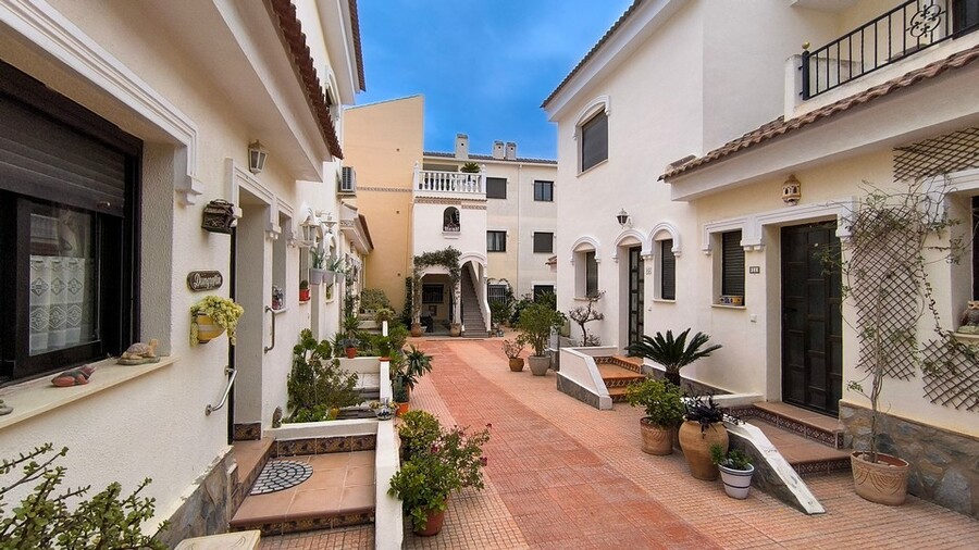 2 Bed, 1 Bath, ApartmentFor Sale, Ciudad Quesada, Alicante