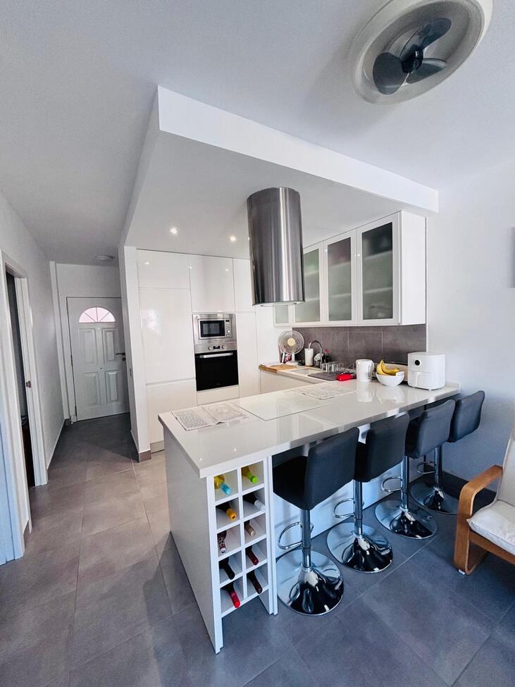 2 Bed, 1 Bath, ApartmentFor Sale, Villamartin, Alicante