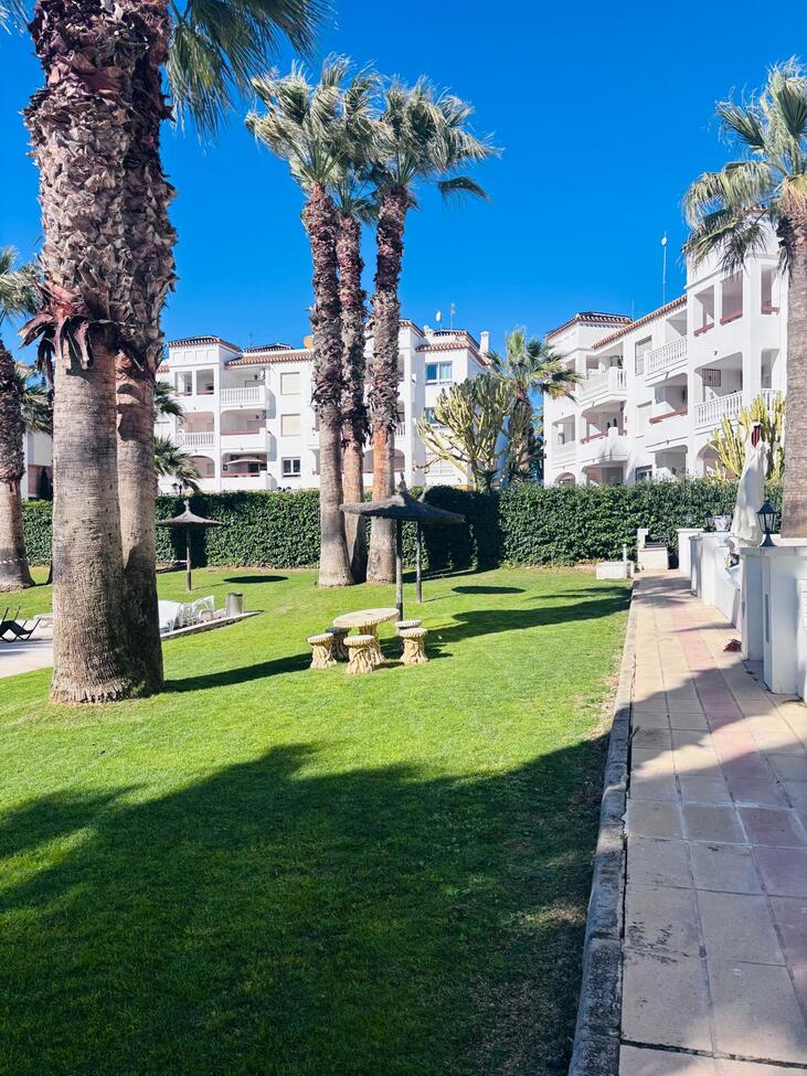 2 Bed, 1 Bath, ApartmentFor Sale, Villamartin, Alicante