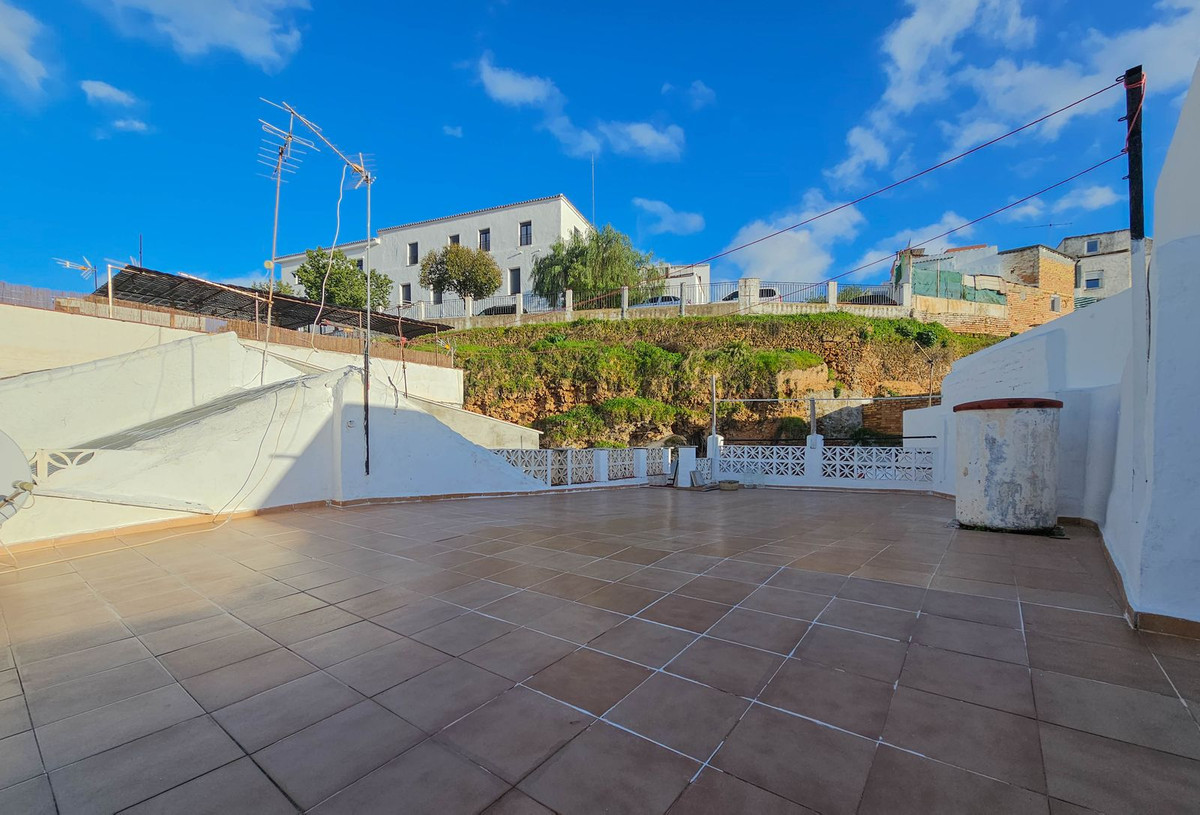 Alhaurin el Grande, Malaga, 5 Bedrooms Bedrooms, ,2 BathroomsBathrooms,For Sale,R5297503