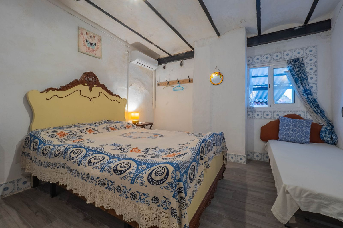 Alhaurin el Grande, Malaga, 5 Bedrooms Bedrooms, ,2 BathroomsBathrooms,For Sale,R5297503