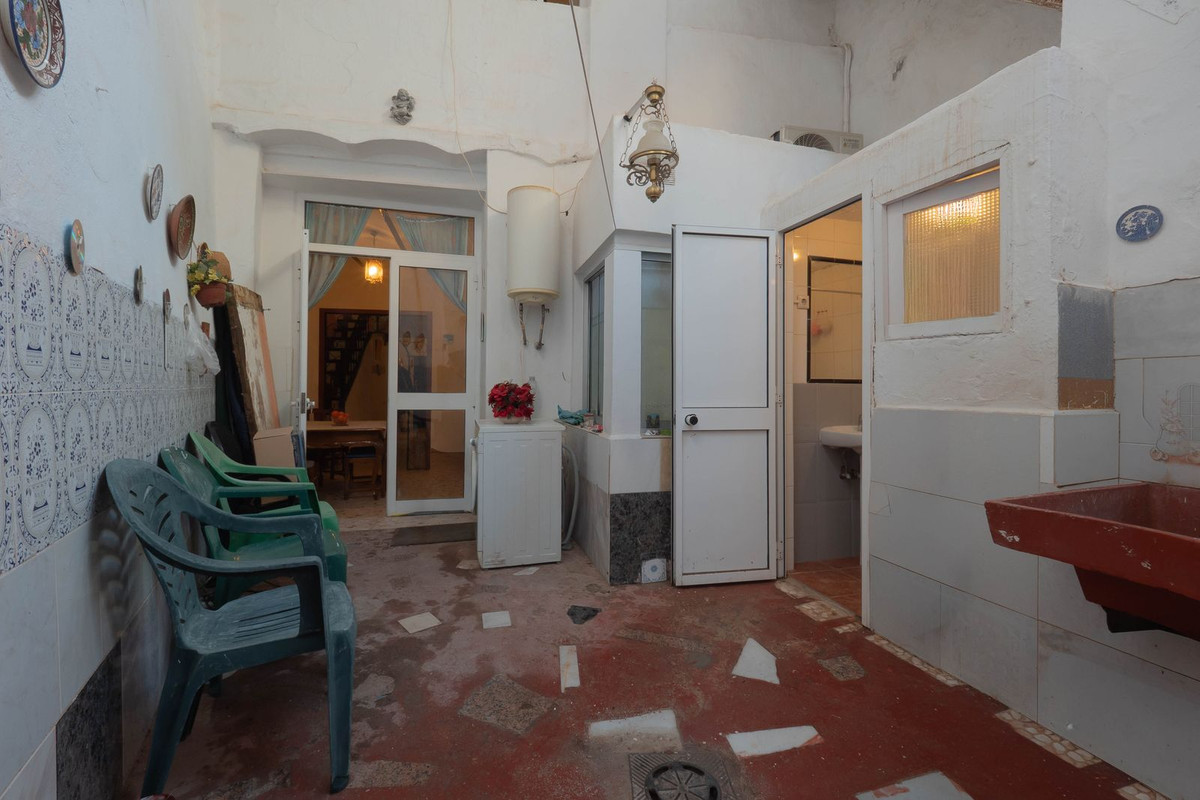 Alhaurin el Grande, Malaga, 5 Bedrooms Bedrooms, ,2 BathroomsBathrooms,For Sale,R5297503