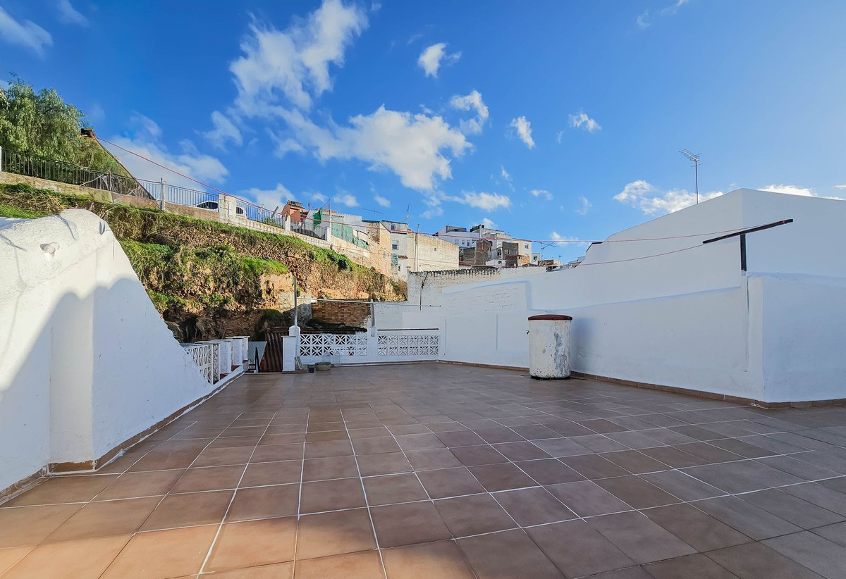Alhaurin el Grande, Malaga, 5 Bedrooms Bedrooms, ,2 BathroomsBathrooms,For Sale,R5297503