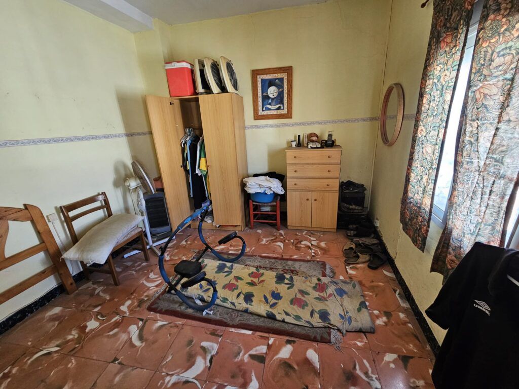 8 Bed, 3 Bath, HouseFor Sale, Oliva, Valencia, 46780