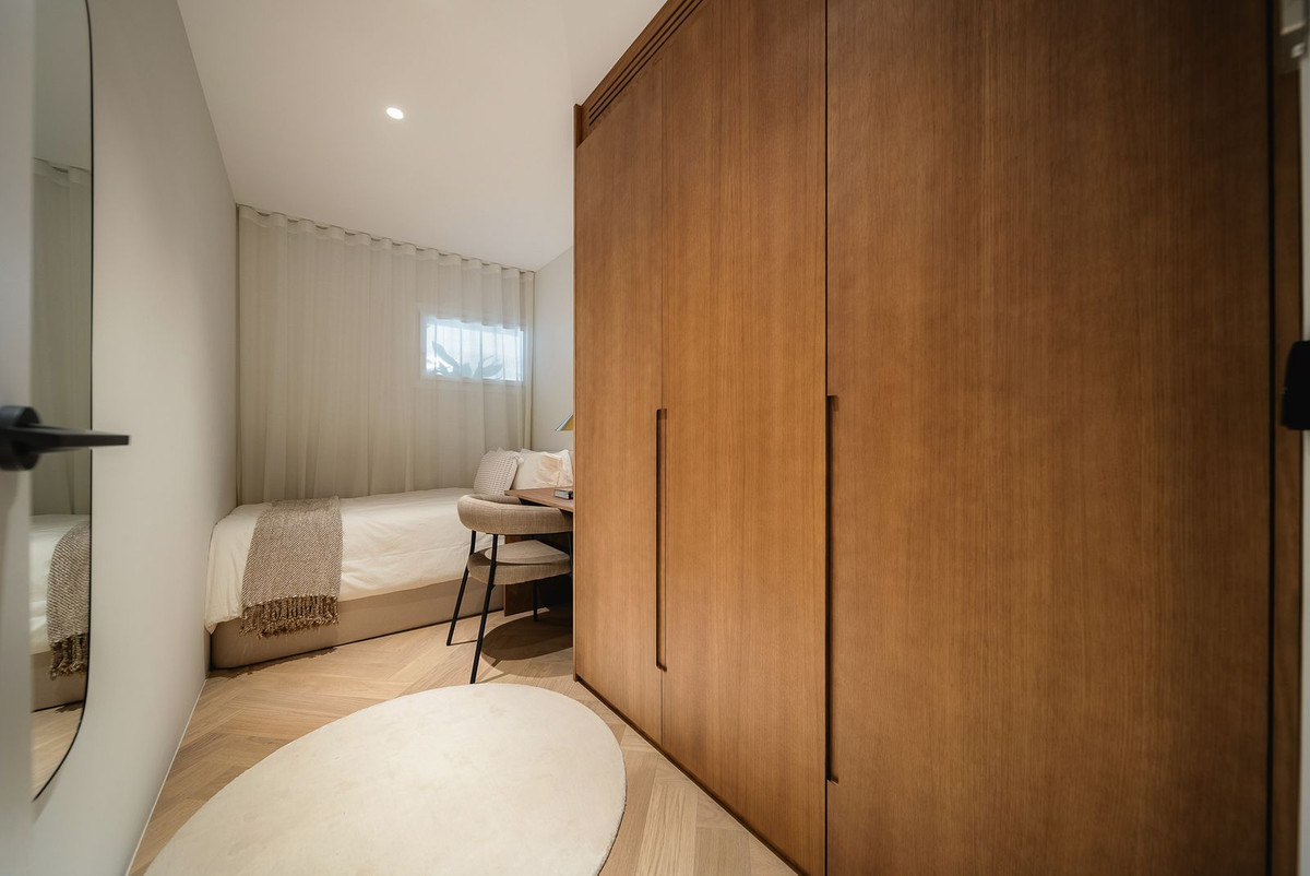 3 Bed, 2 Bath, ApartmentFor Sale, Marbella, Malaga