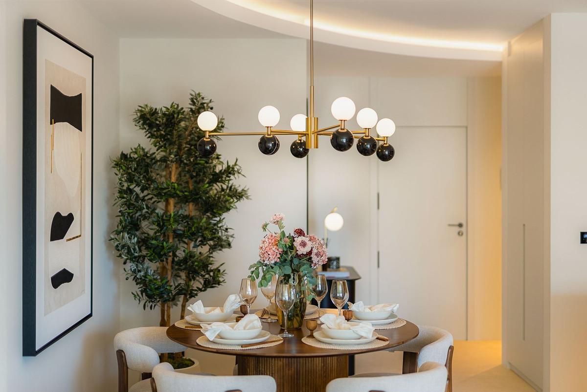 3 Bed, 2 Bath, ApartmentFor Sale, Marbella, Malaga