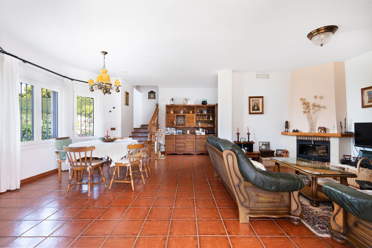 4 Bed, 3 Bath, HouseFor Sale, Coin, Malaga