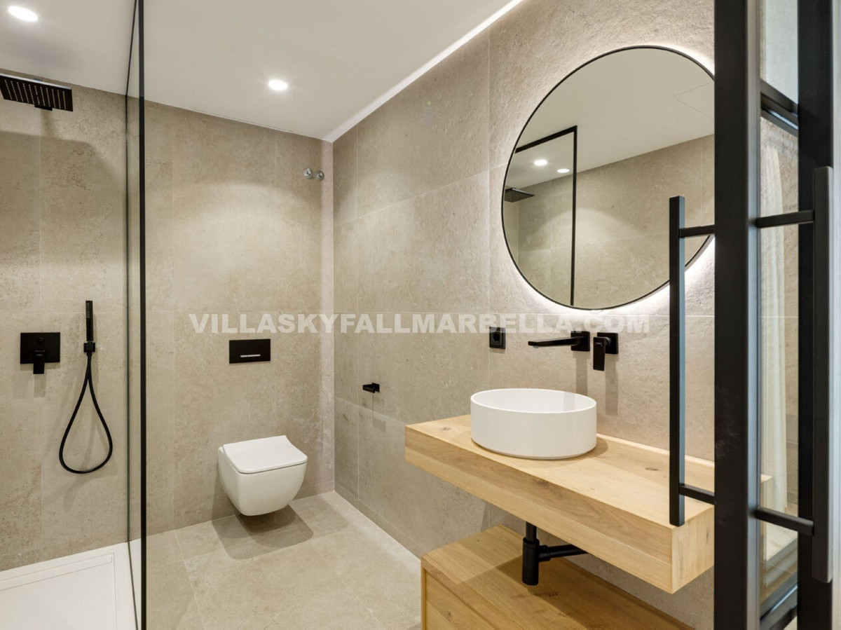 5 Bed, 7 Bath, HouseFor Sale, La Quinta, Malaga