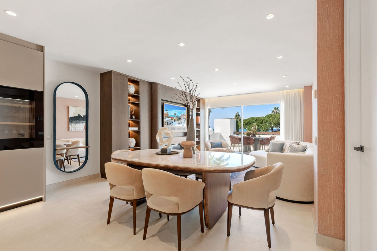 3 Bed, 2 Bath, ApartmentFor Sale, Los Monteros, Malaga